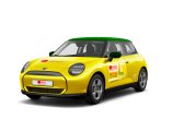 Mini Gelber Mini mit Beschriftung.